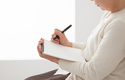 エンディングノートに書いてみましょう